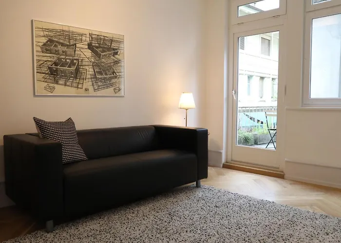 アパート Center インターラーケン